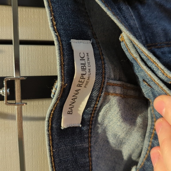 Banana Republic Cropped Jeans - Picture 3 of 6